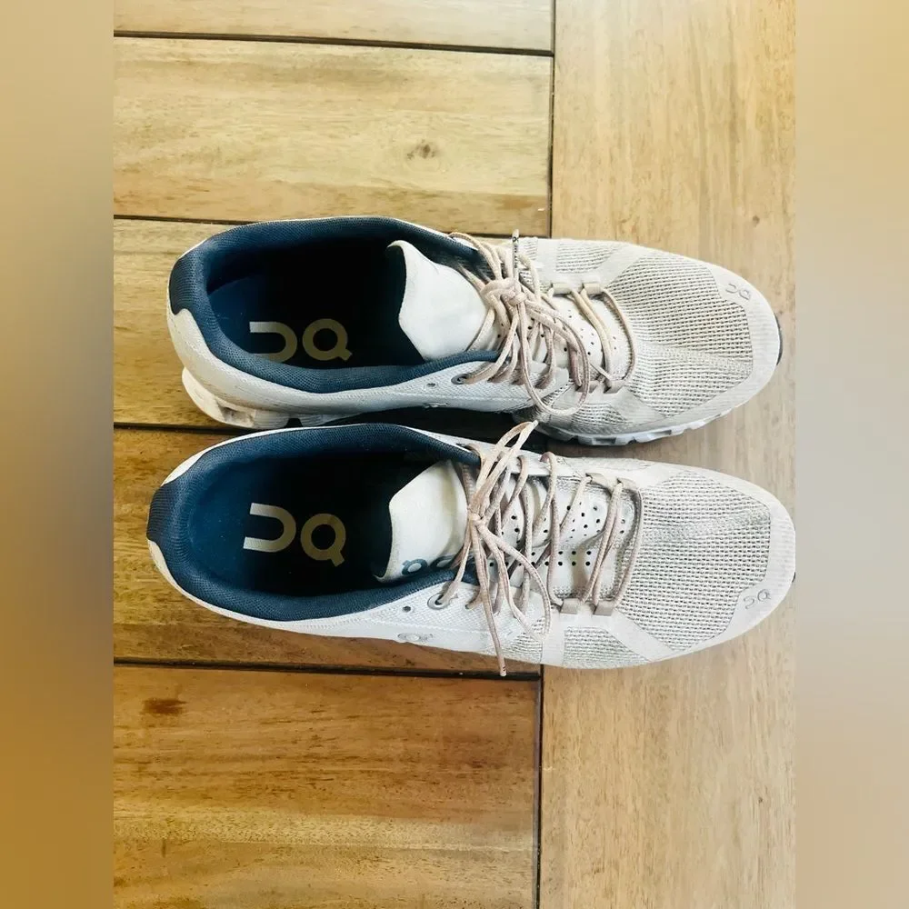 On Running Tan Sneakers; Men’s Size 11.5, GREAT pre-loved condition